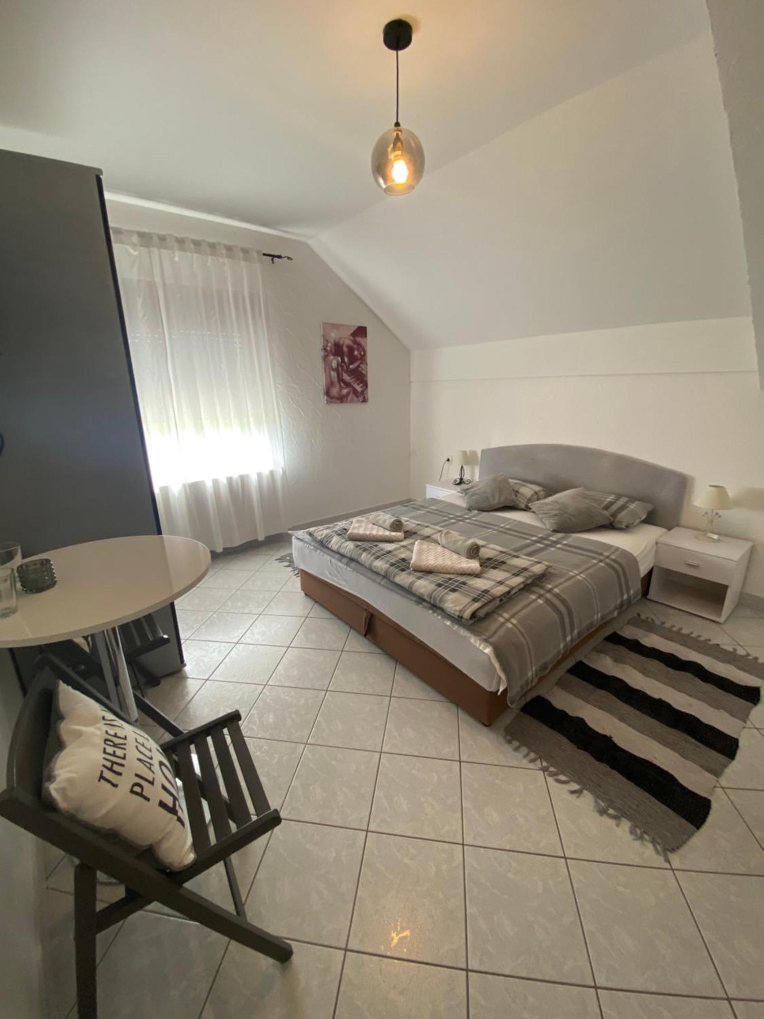Guesthouse Magdalena Rakovica Eksteriør bilde