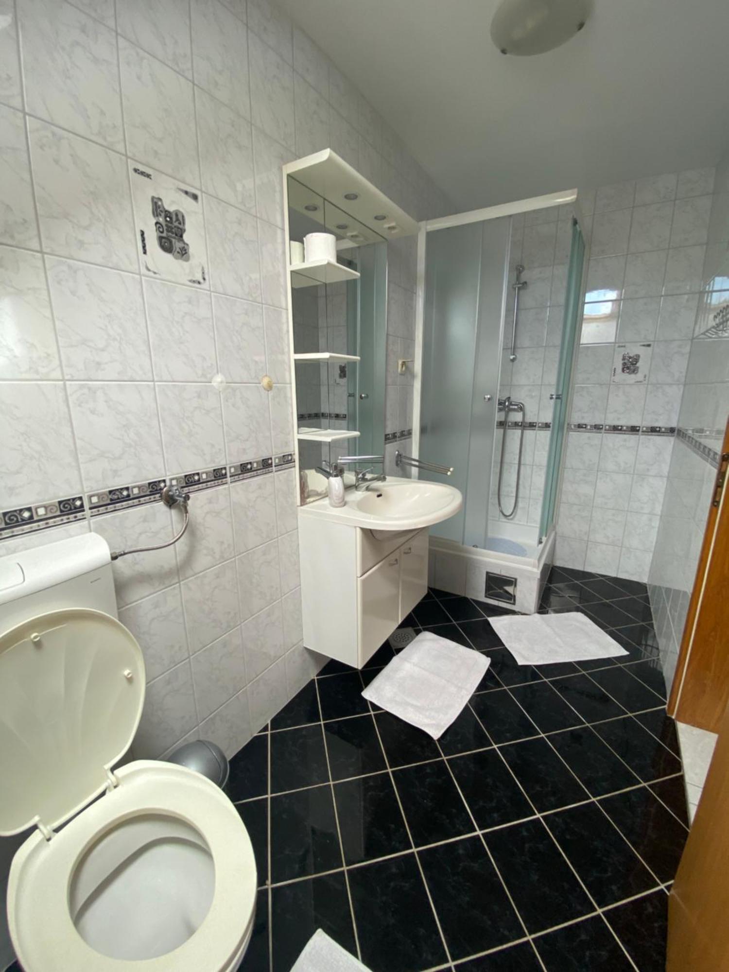Guesthouse Magdalena Rakovica Eksteriør bilde