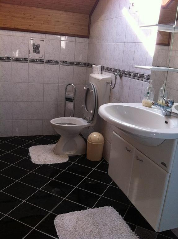 Guesthouse Magdalena Rakovica Eksteriør bilde
