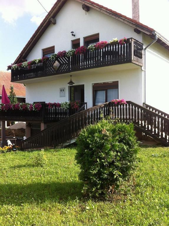 Guesthouse Magdalena Rakovica Eksteriør bilde